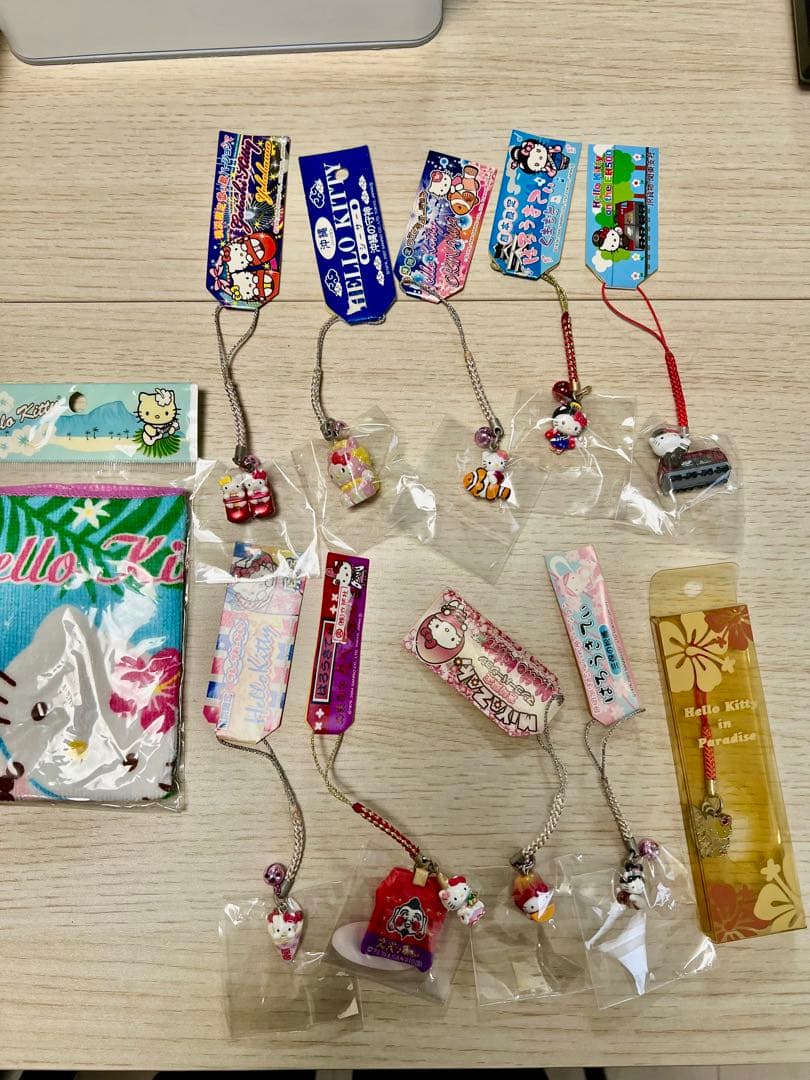 ご当地ハローキティ ストラップセット 10個まとめ売り、ハワイハンカチ
