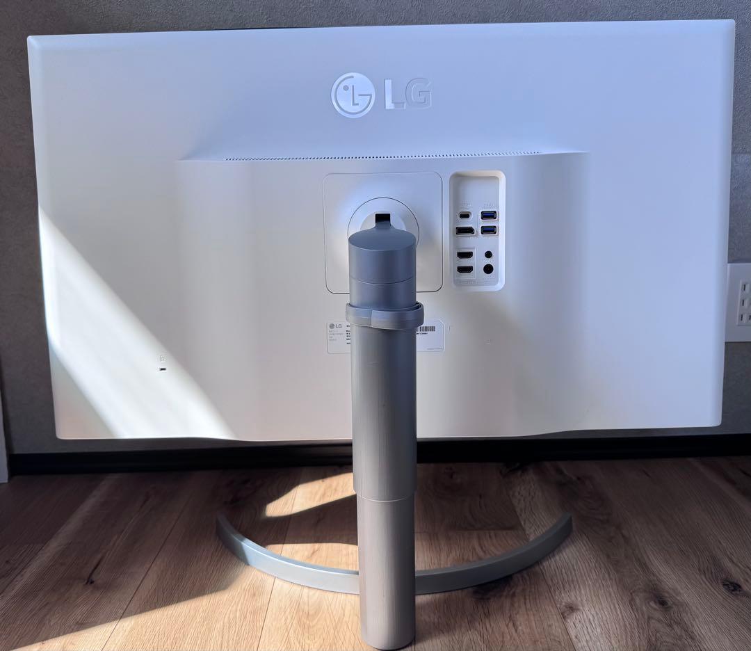 LG モニター ディスプレイ 32UL750-W 31.5インチ　中古品