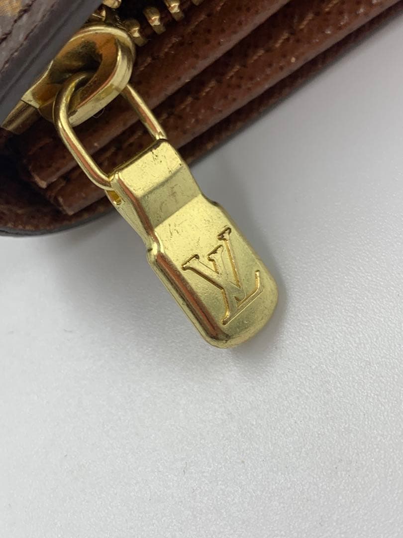 ルイヴィトン　モノグラム　ポルトモネビエ　トレゾール　二つ折り　L字ジップ