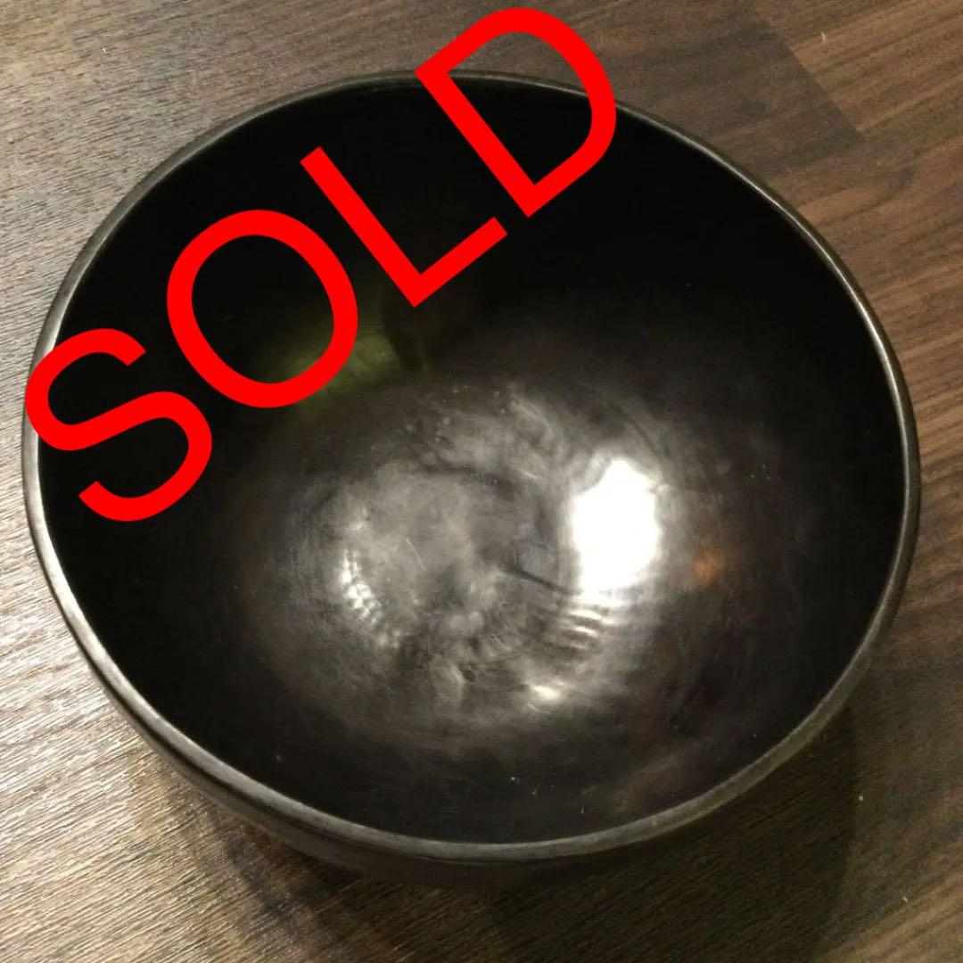 チベット産シンギングボウル新品未使用オールドチベタンボウル no22 無地 黒