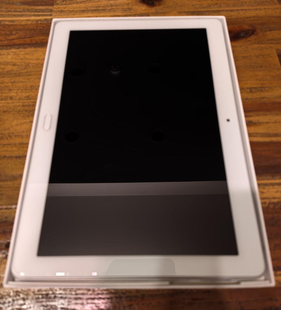 HUAWEI docomo dtab d-01K シルバー タブレット本体