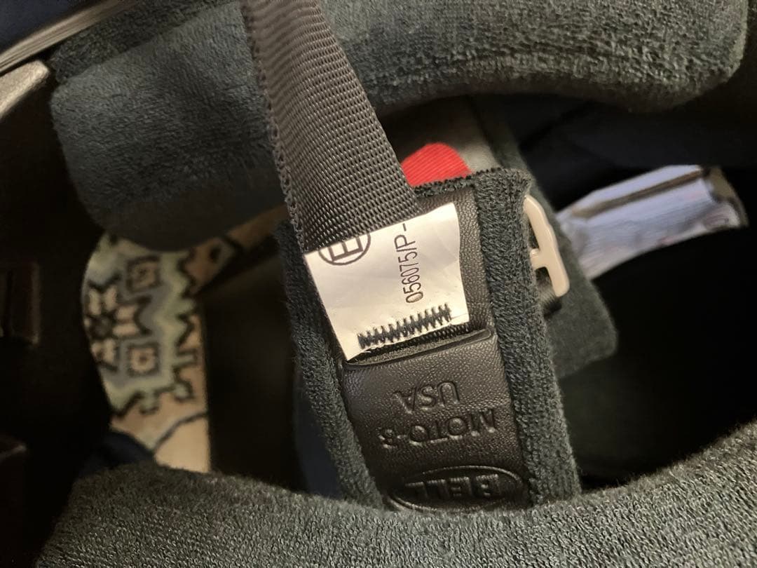 BELL MOTO III ブラック フルフェイスヘルメット　インテリア