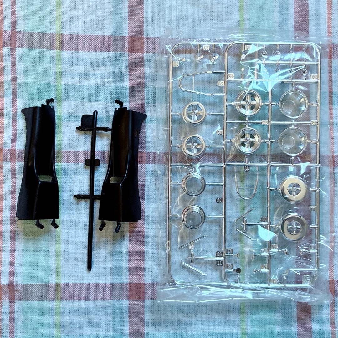 絶版 エブロ 1/20 ロータス 72E・フォード w/カルトグラフデカール