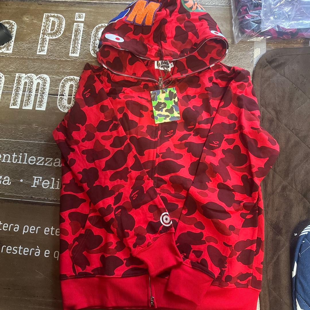 BAPEエイプシャークパーカー