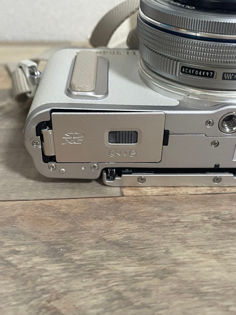 k*o様 OLYMPUS PEN E-PL8ミラーレスカメラ レンズセット