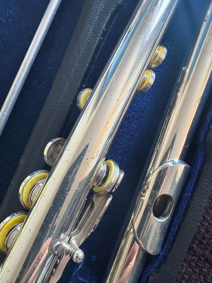フルート　調整済　ヤマハYFL211S（メッキ不良）Eメカ銀メッキ仕様