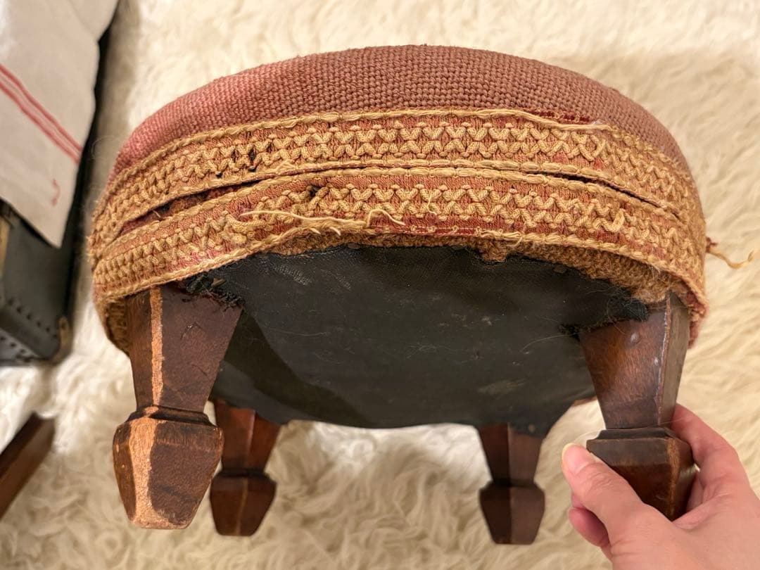 バティさま専用　プチポワン　フランス　アンティーク　フットスツール　オットマン