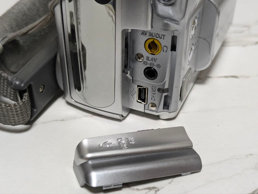 ③ Canon　DM-IXY DV M3　MiniDV対応　豪華セット