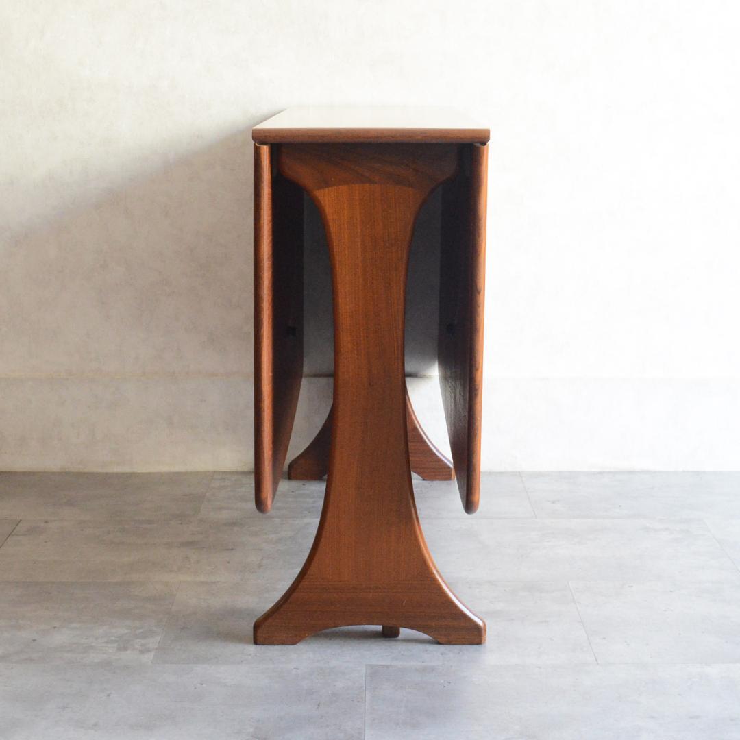 G-PLAN ヴィンテージ チーク ゲートレッグ ダイニングテーブル バタフライ