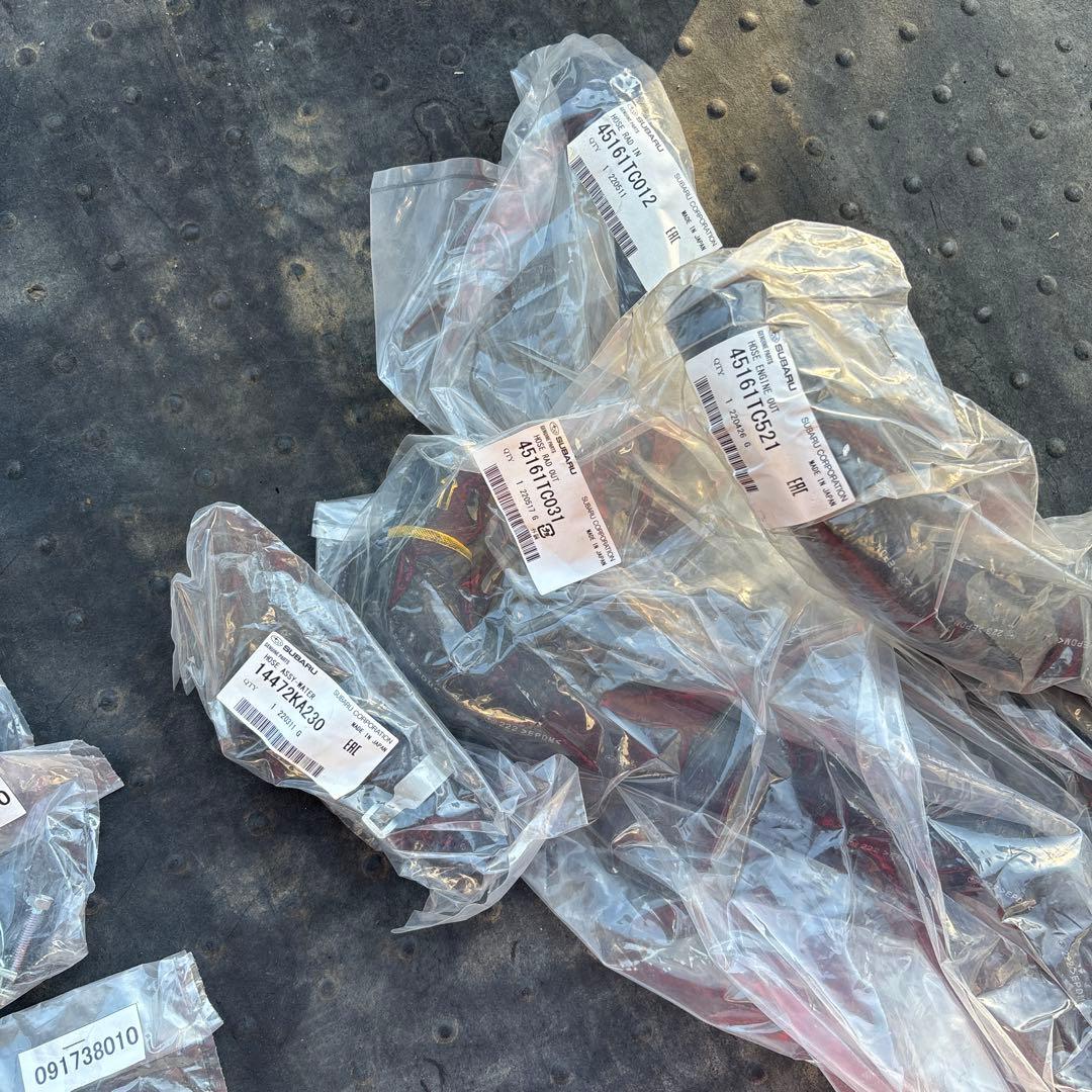 サンバー　ラジエーター　ホース