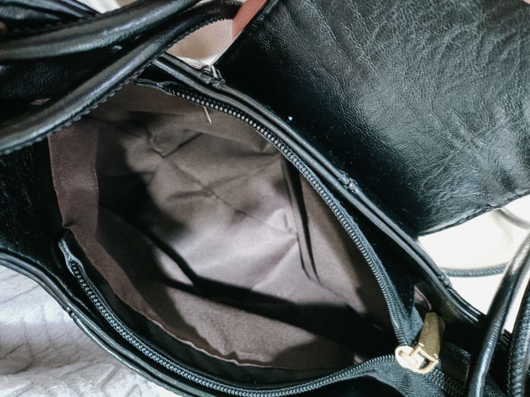 K.Watson様　新品　Agnes b ブラック　ショルダーバッグ