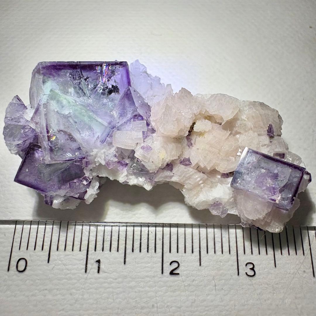 477 中国　ヤオガンシャン産　ポーセリンフローライト