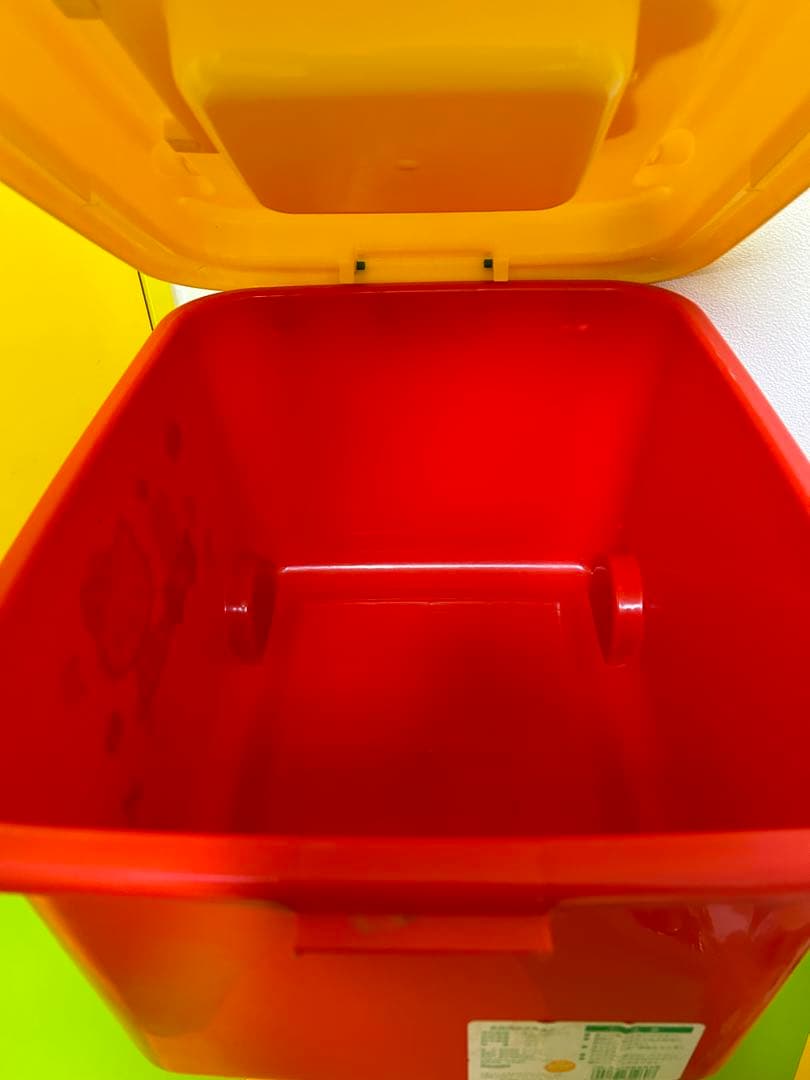 レトロ　ハローキティ 収納ボックスセット キャスター付き　おもちゃ箱　サンリオ