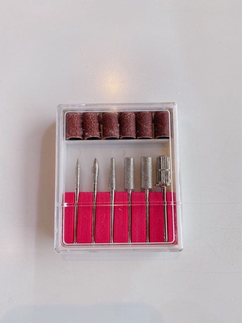 ネイルマシーン、集塵機、ライトが合体してます！