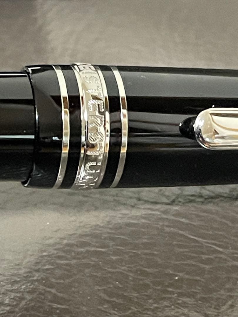 ◾️MONTBLANC モンブランミッドサイズ ボールペン ◾️プラチナ◾️化粧箱付