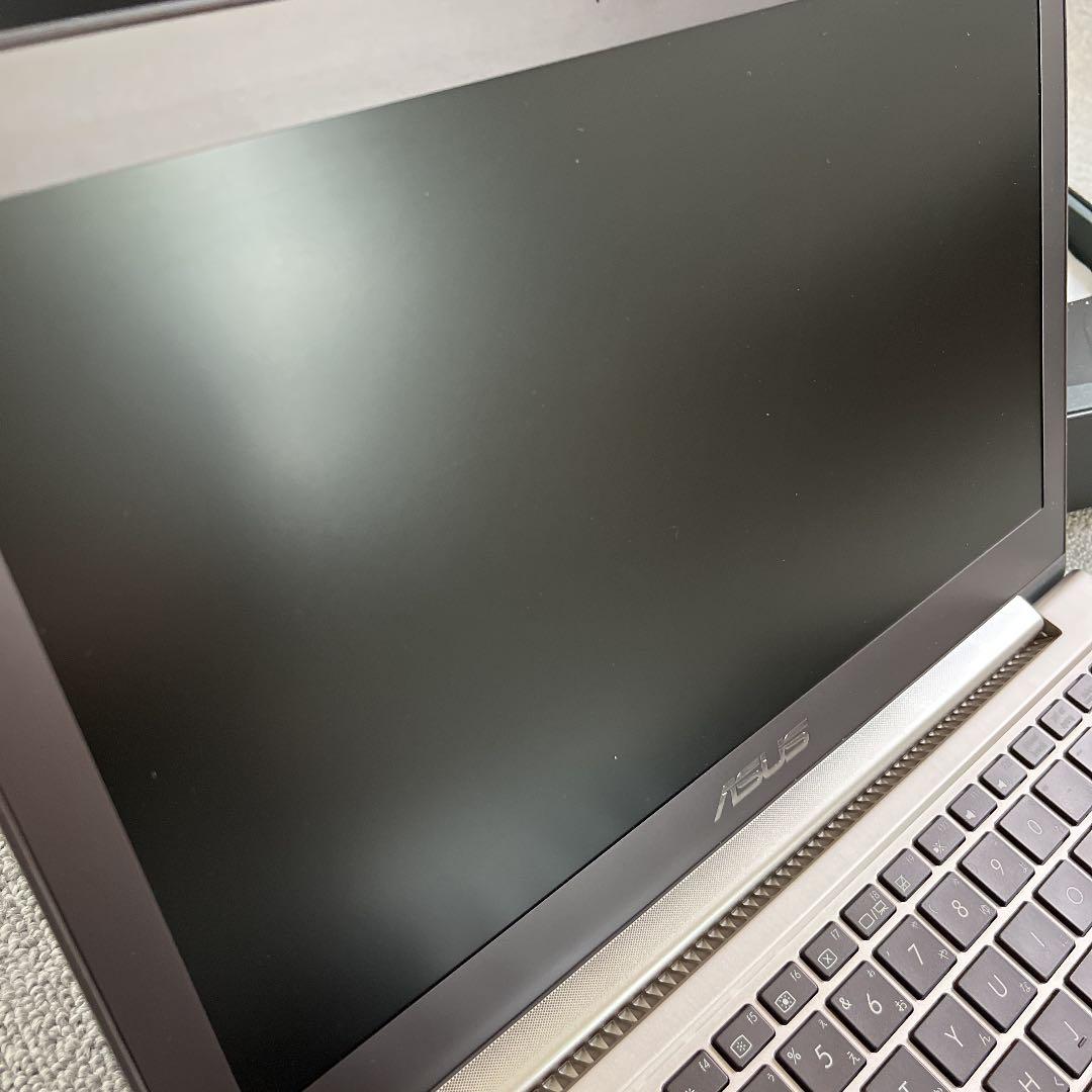 一部不具合有ASUS ZENBOOK UX31A-R5128エイスースゼンブック