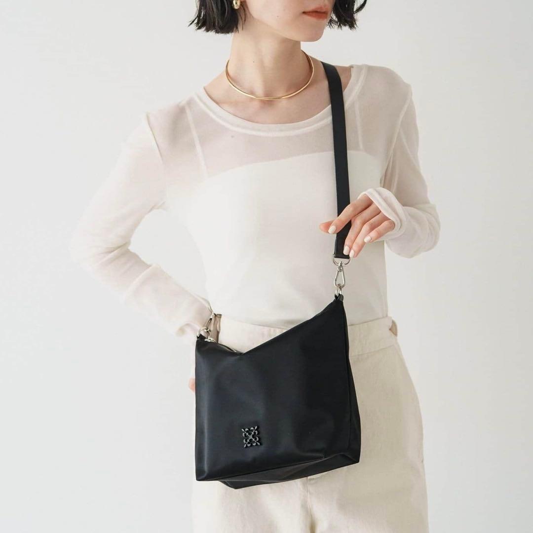 ラシット　軽量/シンプルショルダーバッグ【クラウズナイロン】