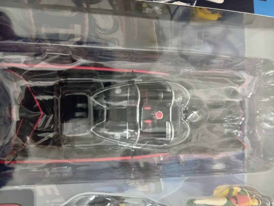BATMOBILE 1966 　海洋堂MOVIE　REVOシリーズNo.005
