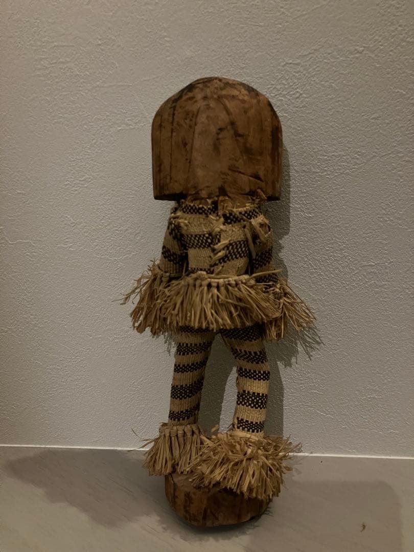 コンゴ　ペンデ族　ミンガンジ・スピリット・ダンサー