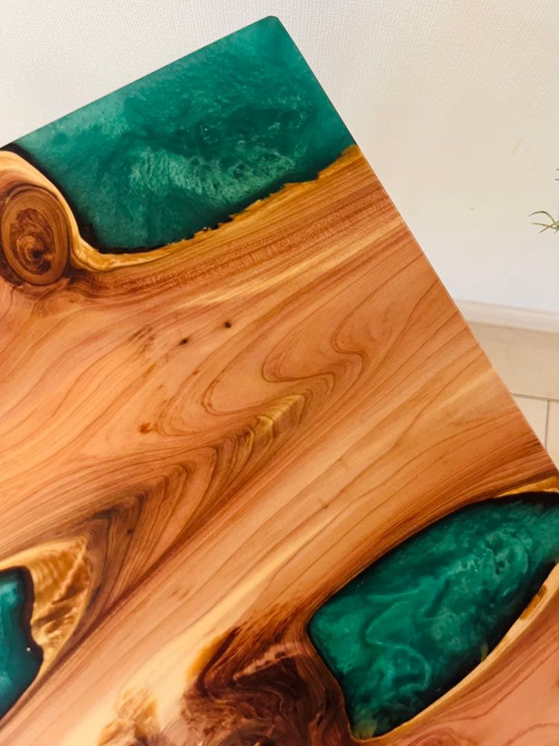 サイドテーブル　レジンテーブル　ソファテーブル　一枚板テーブル　コーヒーテーブル