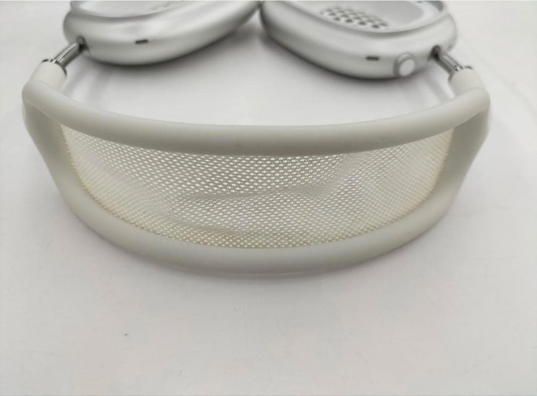 AirPods Max Lightningモデル