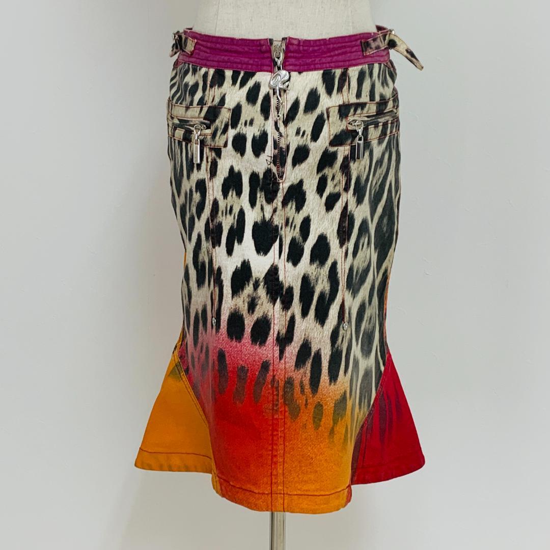 美品 JUST Cavalli レオパード柄 フレア M イタリア製 上品