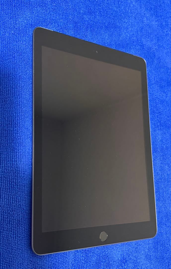 【値下げしました】iPad (第6世代) Cellular SIMフリー