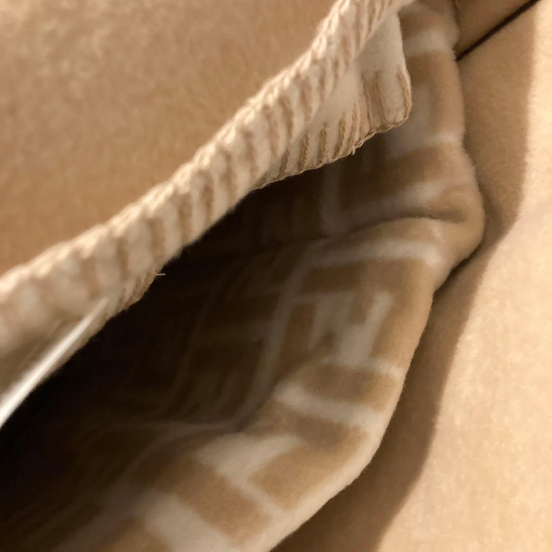 未使用　FENDI 綿毛布　ズッカ柄　ベージュ
