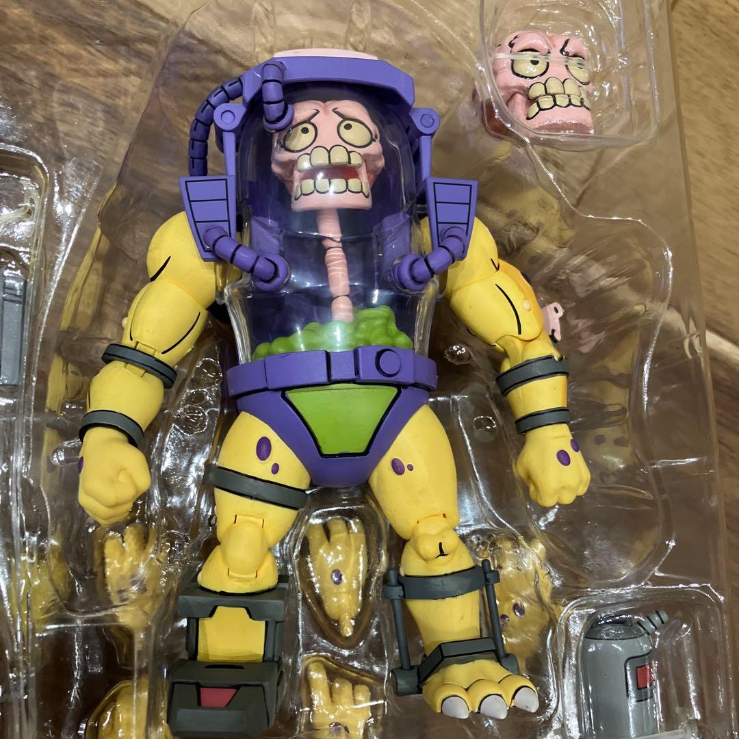 NECA ネカ　TMNTタートルズ エースダック&ミュータジェンマン