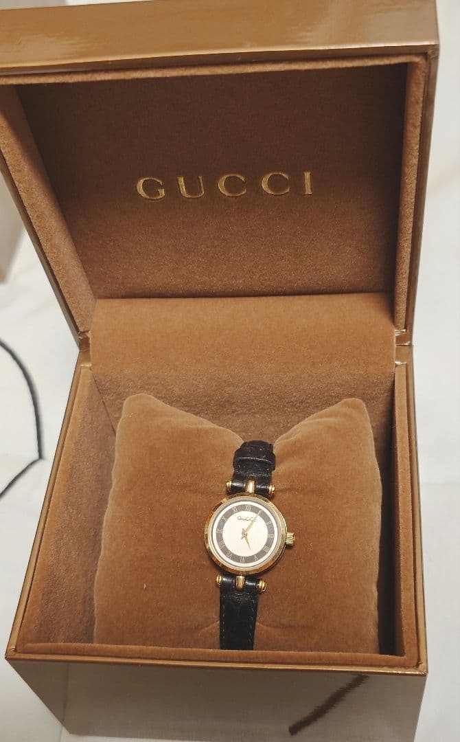 GUCCI シェリーライン レザーベルト 時計