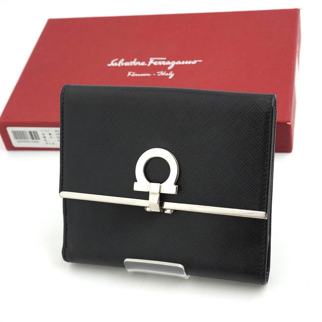 ✨未使用展示品✨　Ferragamo ミニ財布　ガンチーニクロジャー　ガンチーニ