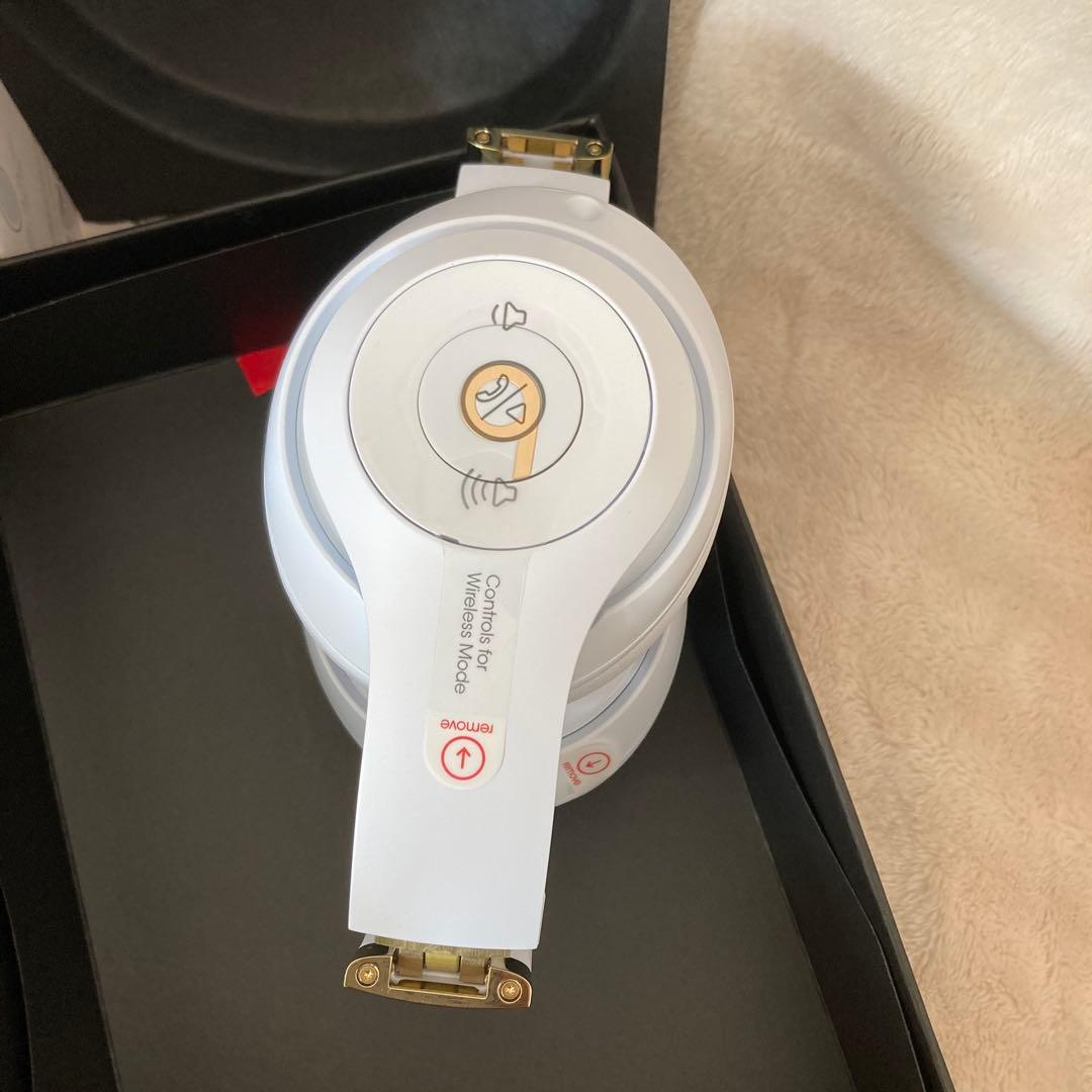 未使用　Beats Studio3 Wireless ホワイト