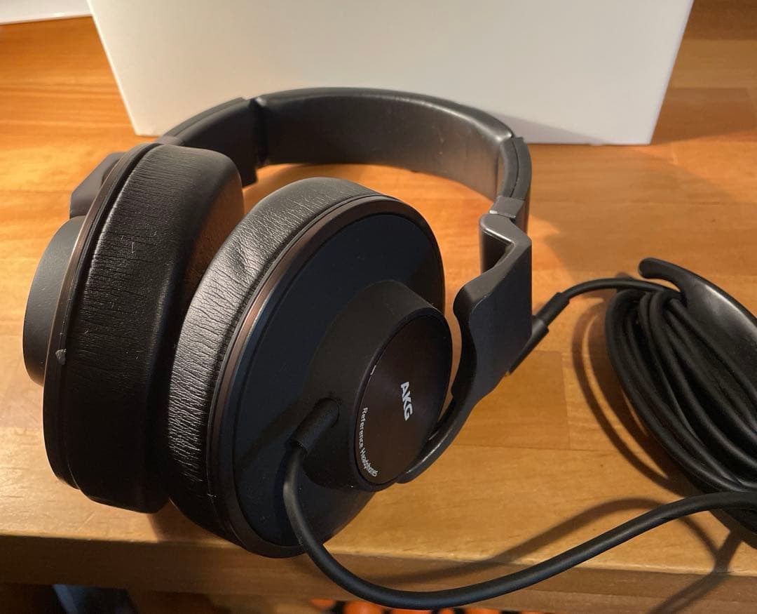 AKG K550 密閉型ヘッドホン