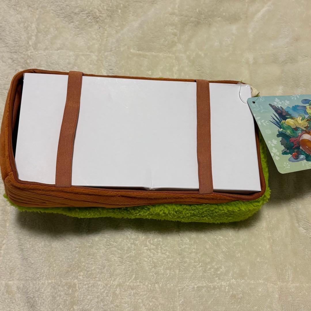 [週末価格][新品] ポケモン　ピカチュウ　もりのおくりもの　ティッシュケース