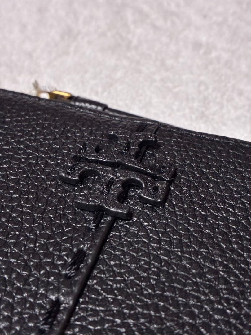 【新品未使用】TORY BURCH（トリーバーチ）　二つ折り財布　BLACK