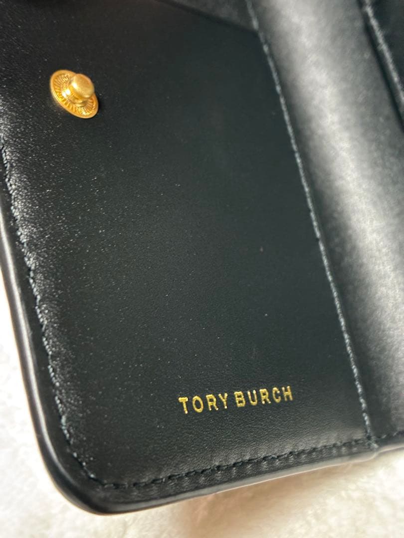 【新品未使用】TORY BURCH（トリーバーチ）　二つ折り財布　BLACK
