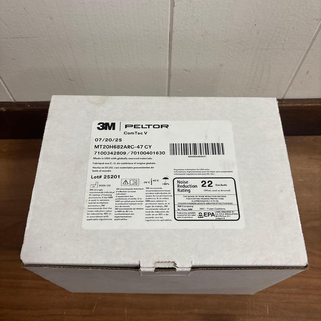 d*d様 未使用品　米軍放出品　実物　PELTOR COMTAC V 送料無料