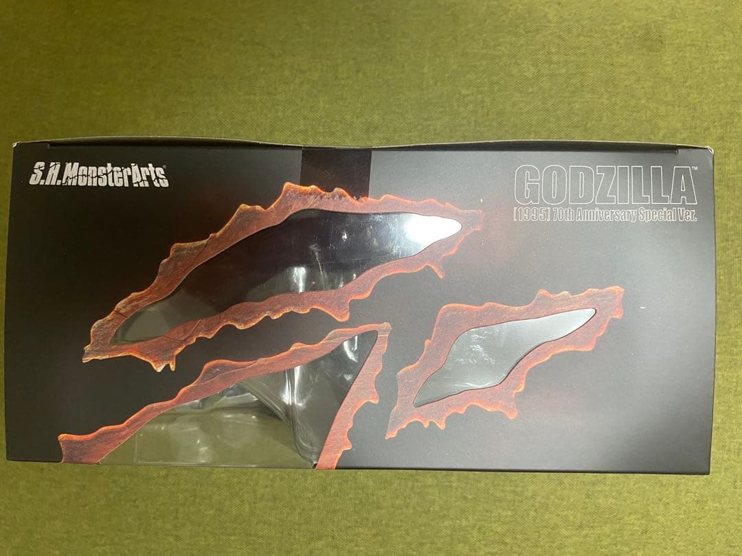 S.H.MonsterArts ゴジラ (1995) 70周年特別記念Ver.