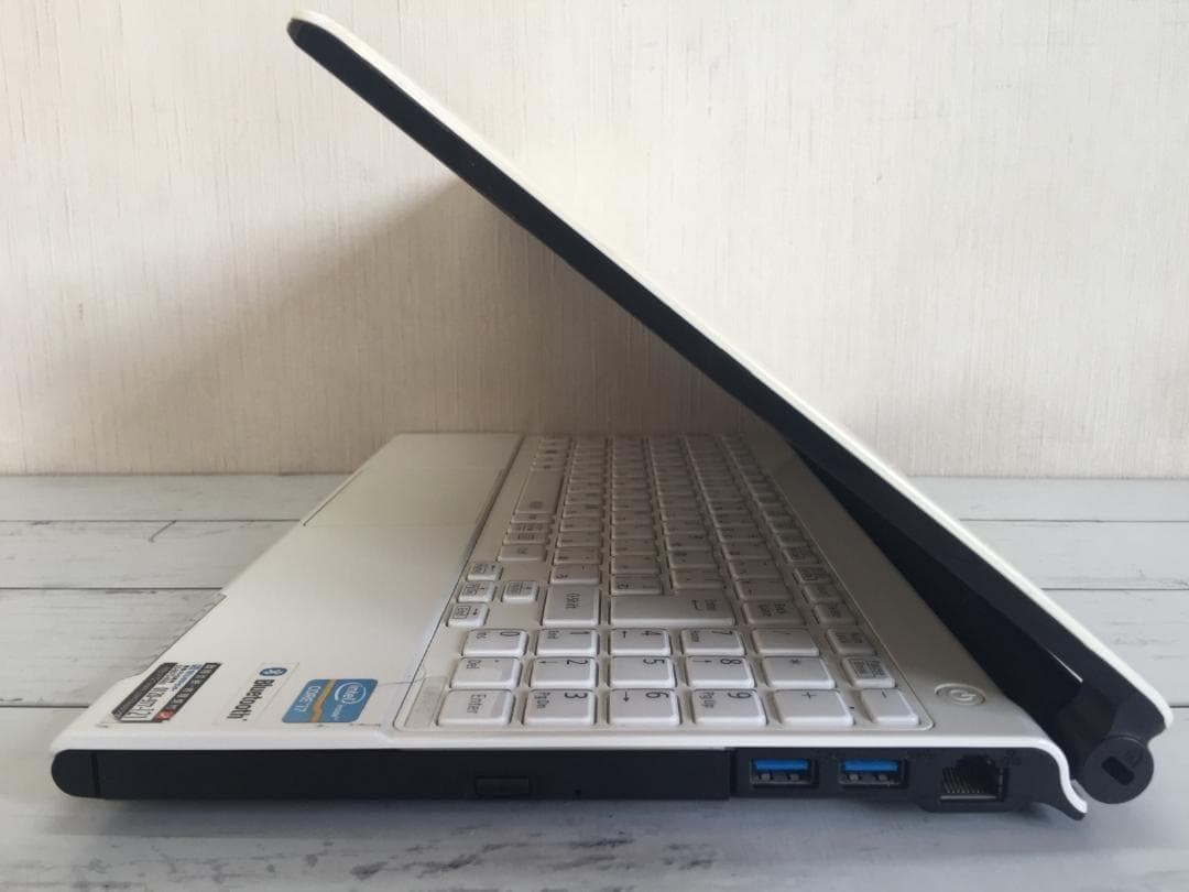 NEC PC-GL206A3AW 13.3型液晶 コンパクト テンキ付きノート