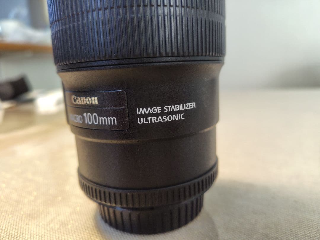 Canon EF 100mm f/2.8L IS USM マクロレンズ