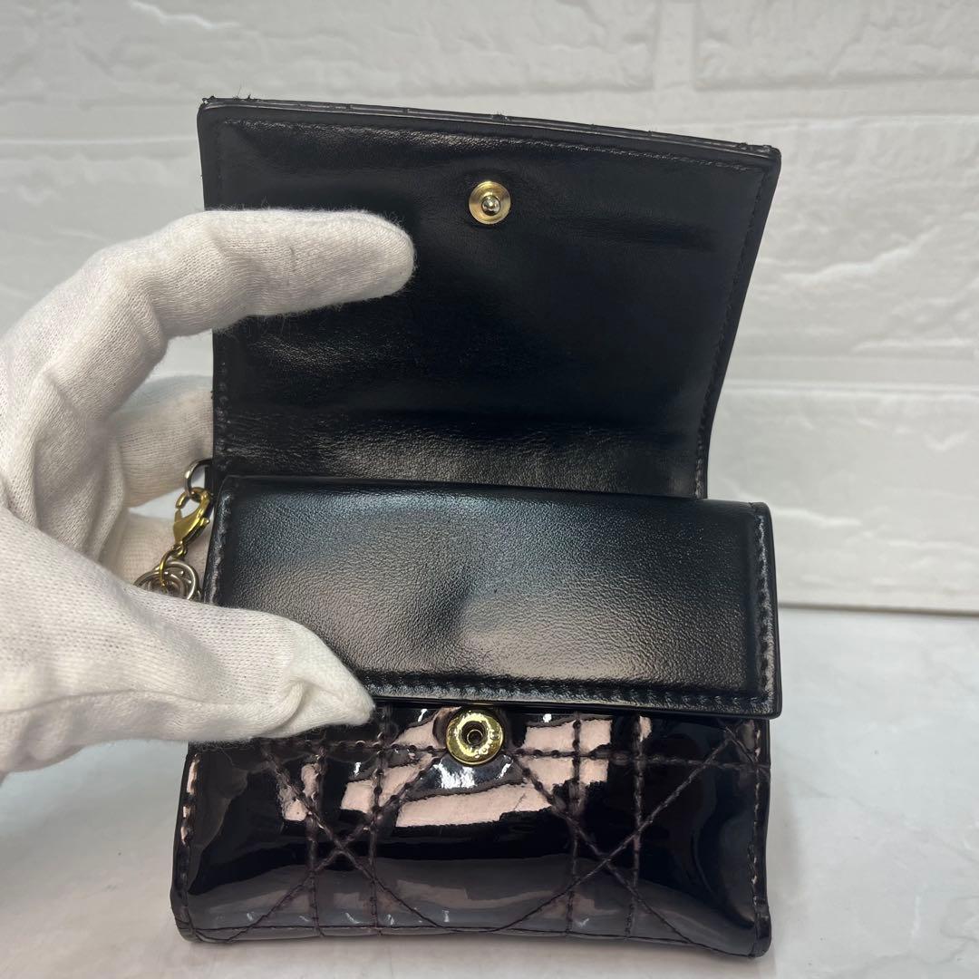Dior 財布 レディディオール カナージュ ロータスウォレット エナメル 三折