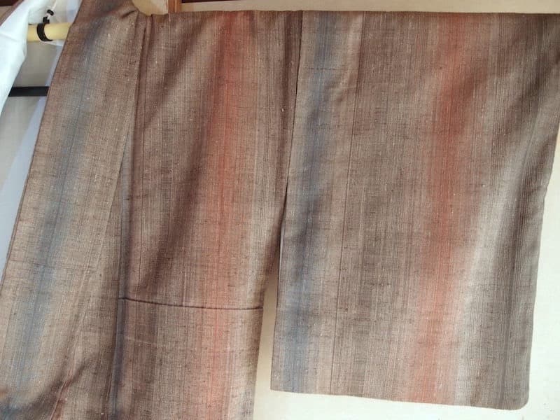 暈し織り紬着物（縦縞文）裄64,5 正絹美品