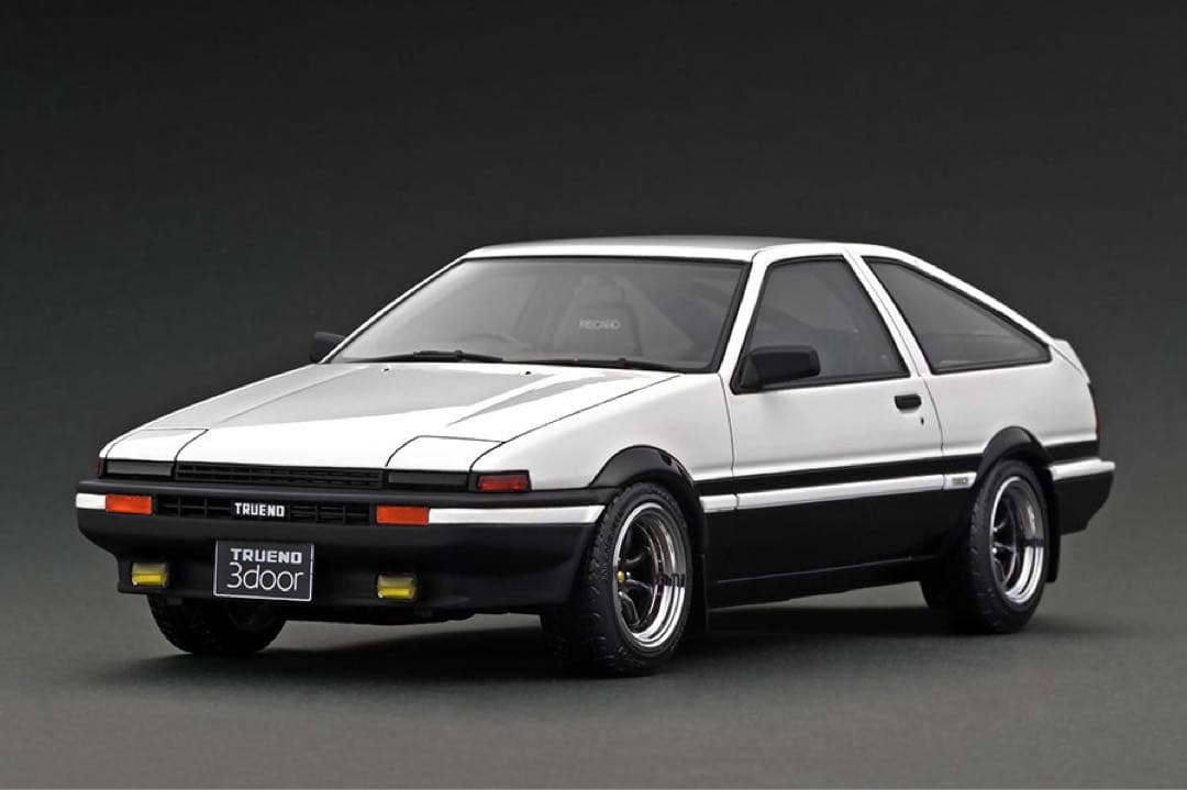 限定80台 1/18 Toyota Sprinter Trueno AE86