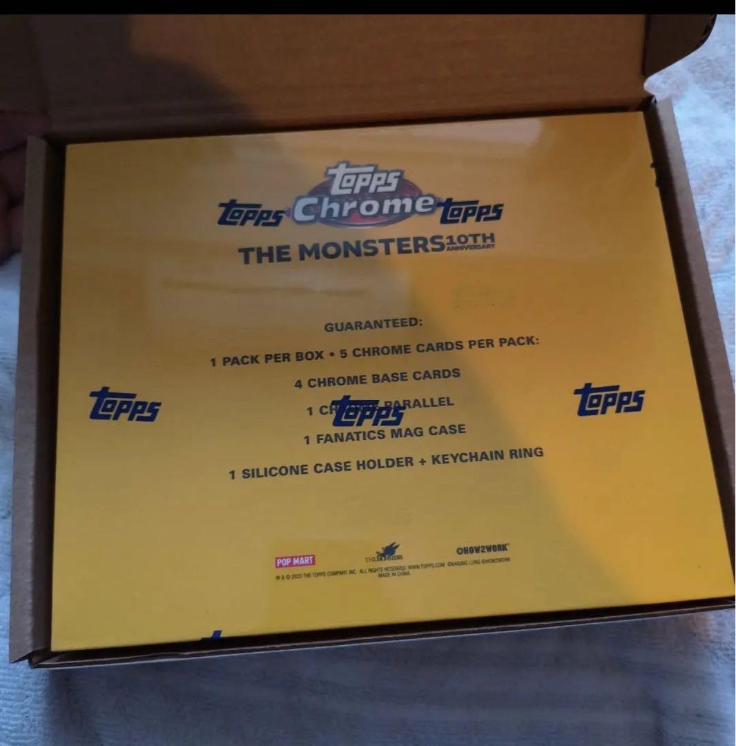 2025 Topps Chrome Labubu 1box 新品・未開封