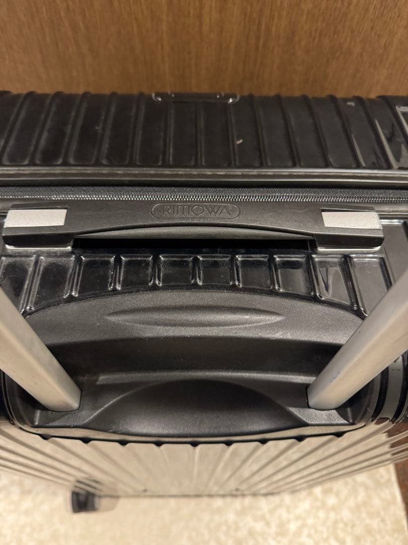 リモワ 870.70 サルサデラックス 78リットル4輪