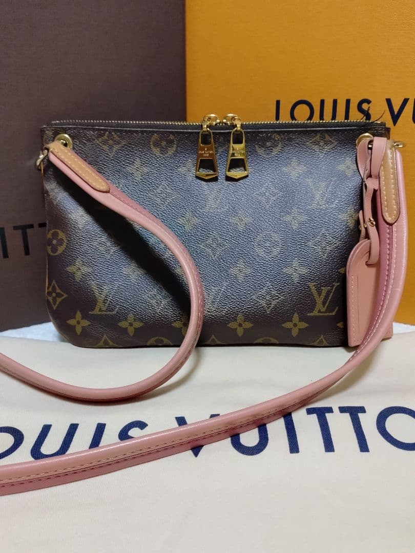 直営路面店購入　ルイヴィトン　モノグラム　ロレッタ