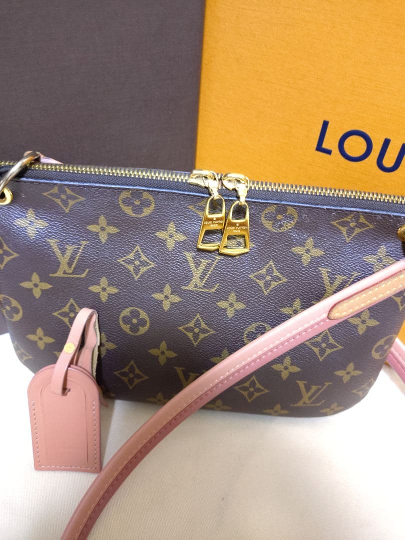 直営路面店購入　ルイヴィトン　モノグラム　ロレッタ