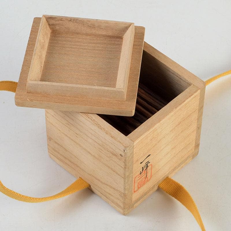 茶道具　一峰作　柳蒔絵　烏帽子香合　共箱　V　9529