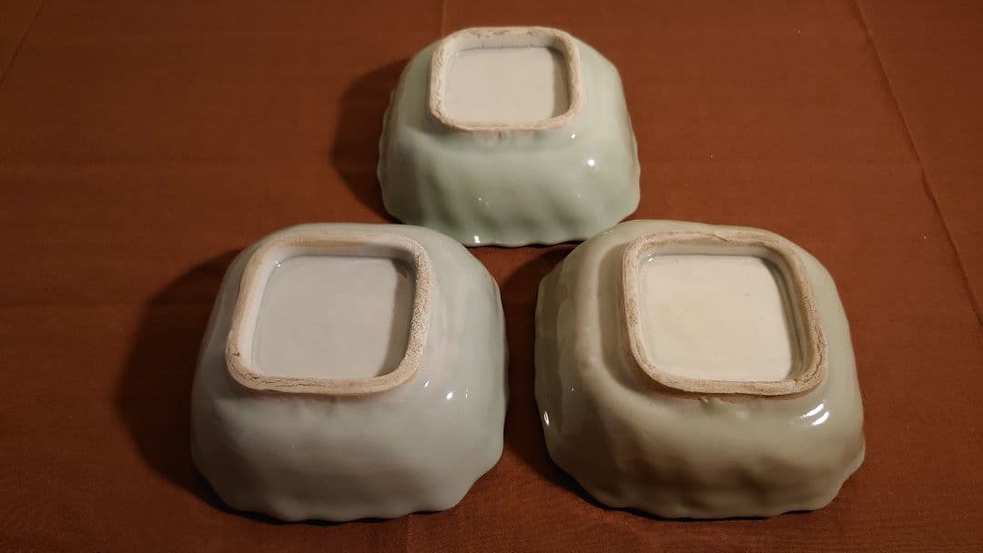 李朝　青磁　角鉢　古玩　アンティーク青磁　図録掲載品　３客