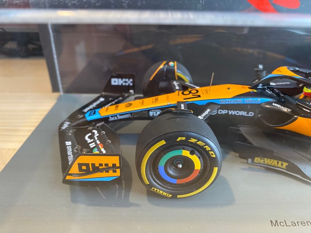 スパーク1/18 McLaren MCL60 2023 OscarPiastri